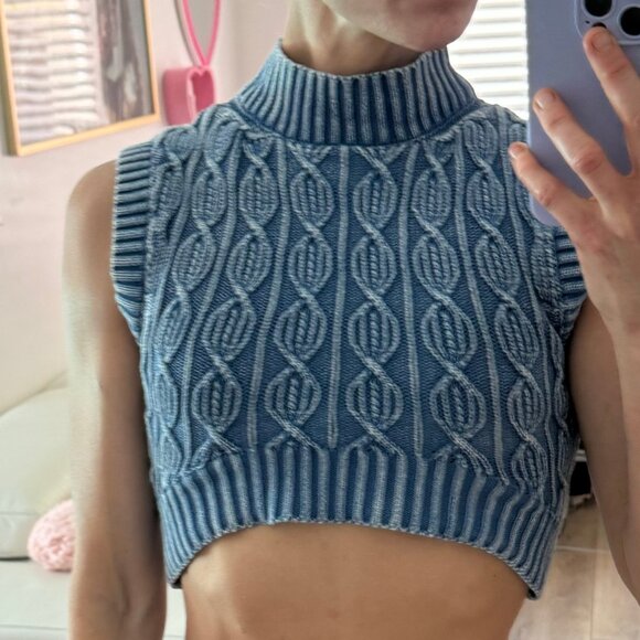 Zara Crop Sleeveless Turtleneck Sweater - Picture 2 of 5